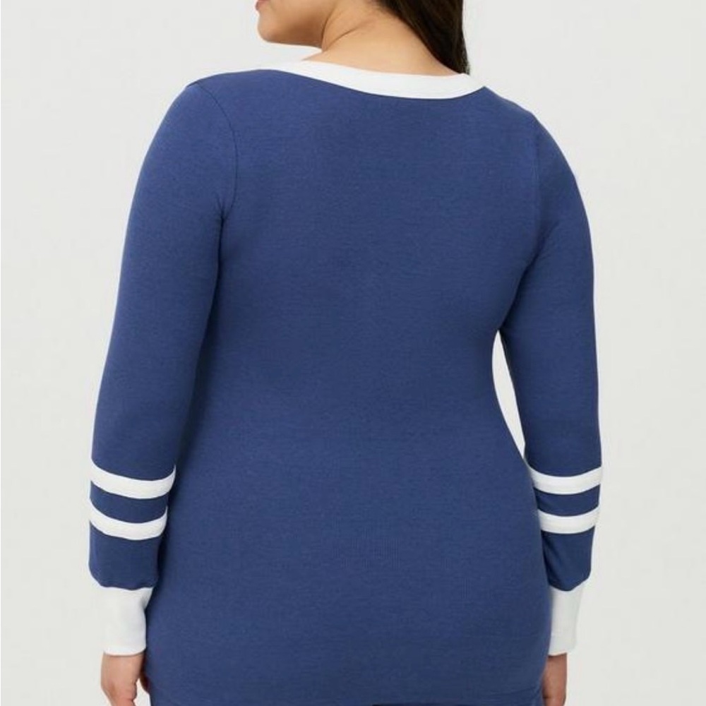 Torrid NWT Blue and White Ribbed Henley Varsity Long Sleeve Top - Picture 7 of 9